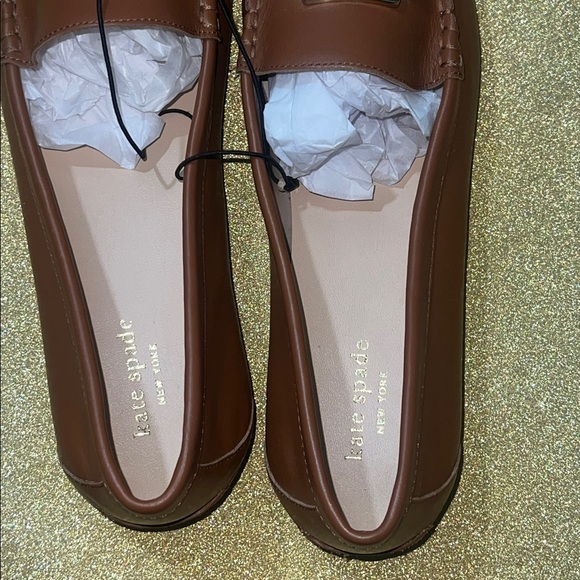 New Kate Spade Carmen Leather Loafers with Gold Accent - Picture 11 of 13